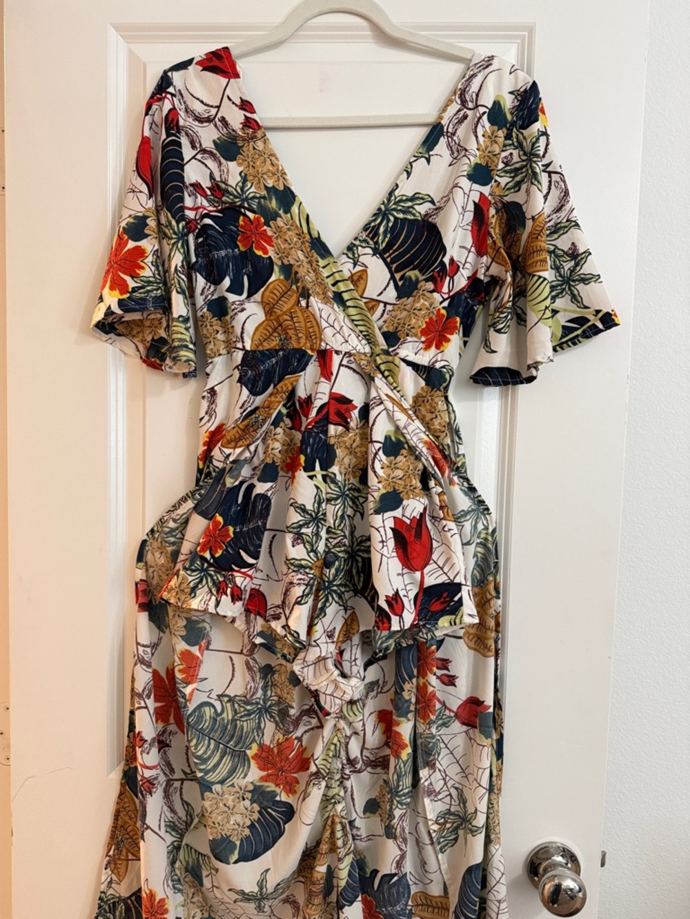True Destiny Tropical Print Romper – Size Small – Shorts Underneath - Picture 3 of 4